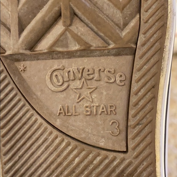 Converse - Picture 3 of 5